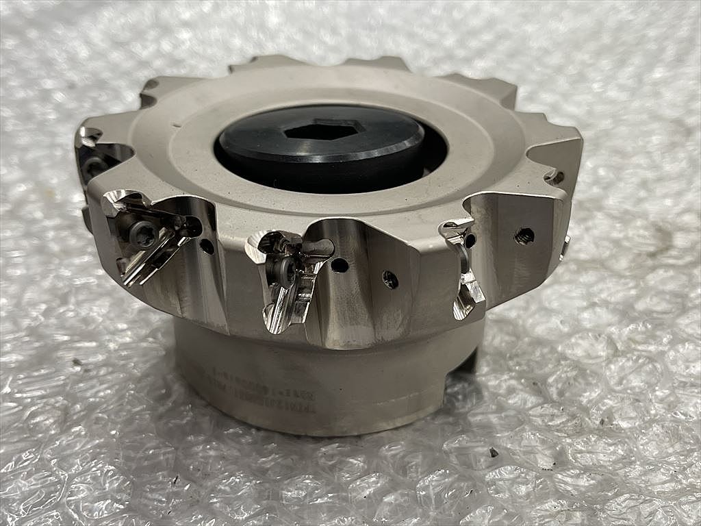 タンガロイ フェイスミル 新品 TPTN12J100B31.7R10