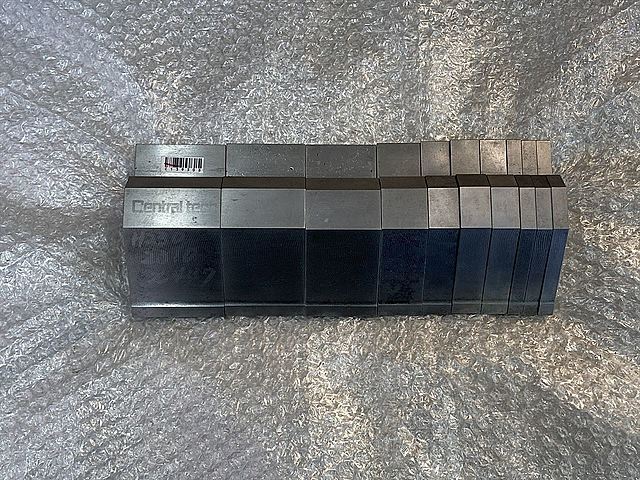 セントラルテック 金型