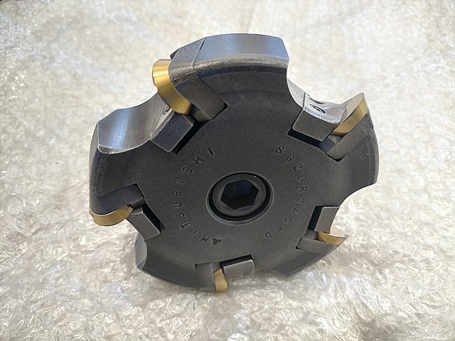 三菱マテリアル フェイスミル SG20R0405D