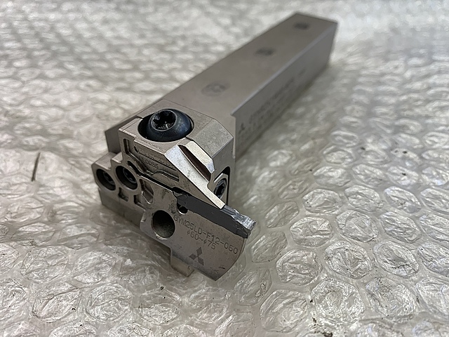 三菱マテリアル バイトホルダー GYHR2525M90-M25L