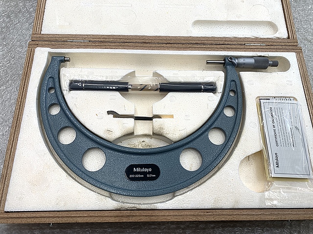 ミツトヨ 外側マイクロメーター OM-225(103-145)