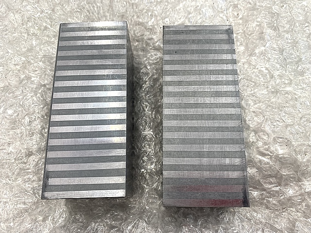 チャックブロック
