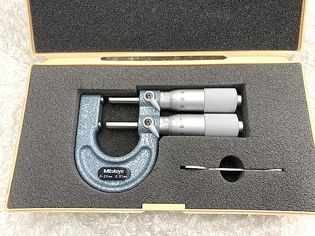 ミツトヨ リミットマイクロメーター LMM-25(No.113-102)