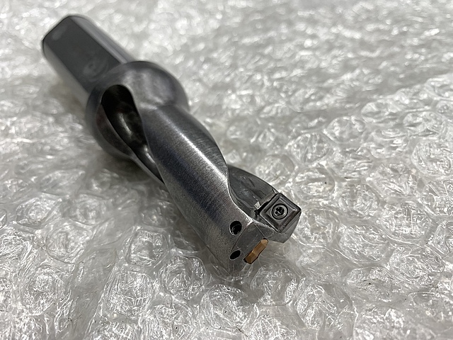 サンドビック スローアウェイドリル 880-D2200L25-02