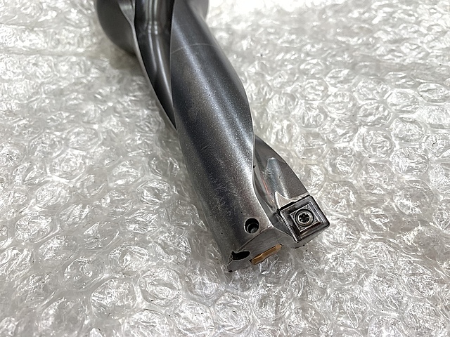 サンドビック スローアウェイドリル 880-D3200L40-03