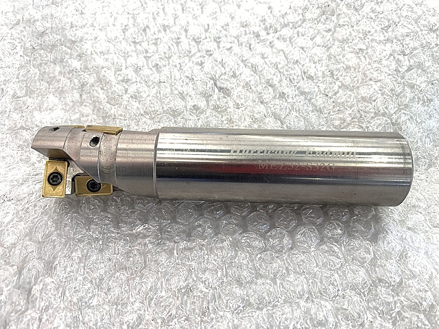 京セラ スローアウェイエンドミル MEZ32-S32G