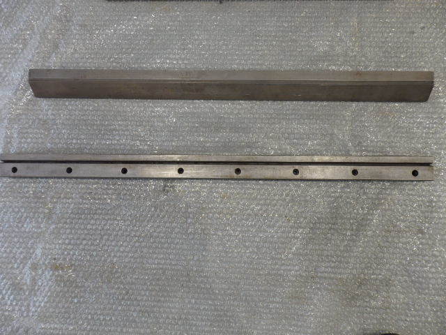 金型1山