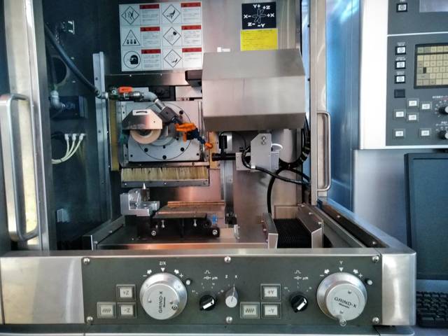 岡本工作 NC超精密小型成型研削盤 UPZ210LiII