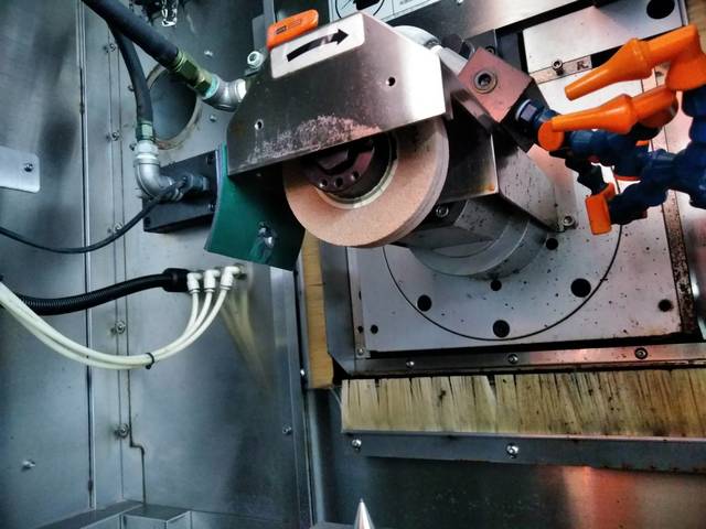 岡本工作 NC超精密小型成型研削盤 UPZ210LiII