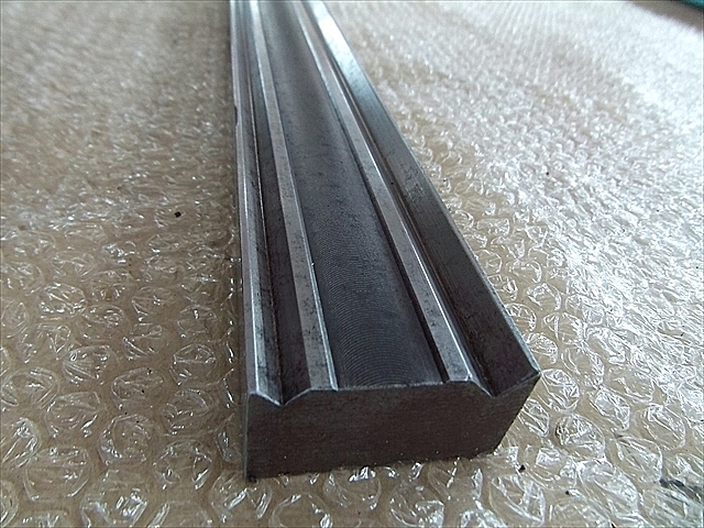 金型
