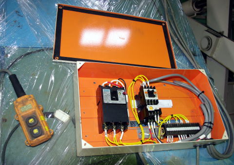 アマダのラインに使用 テーブルリフター 1600x2200mm