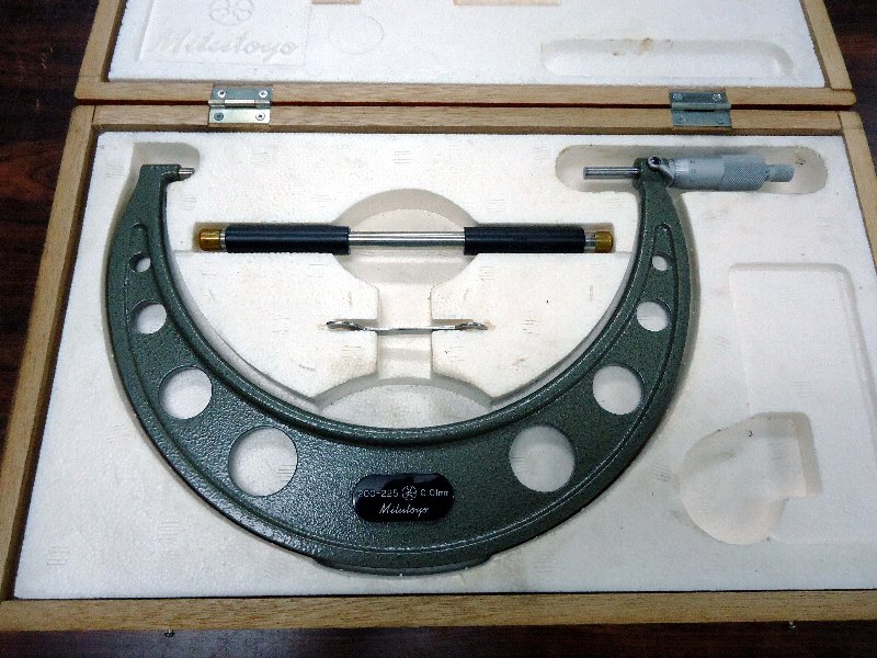 MITUTOYO｜ミツトヨ 外側マイクロメータ OM-225