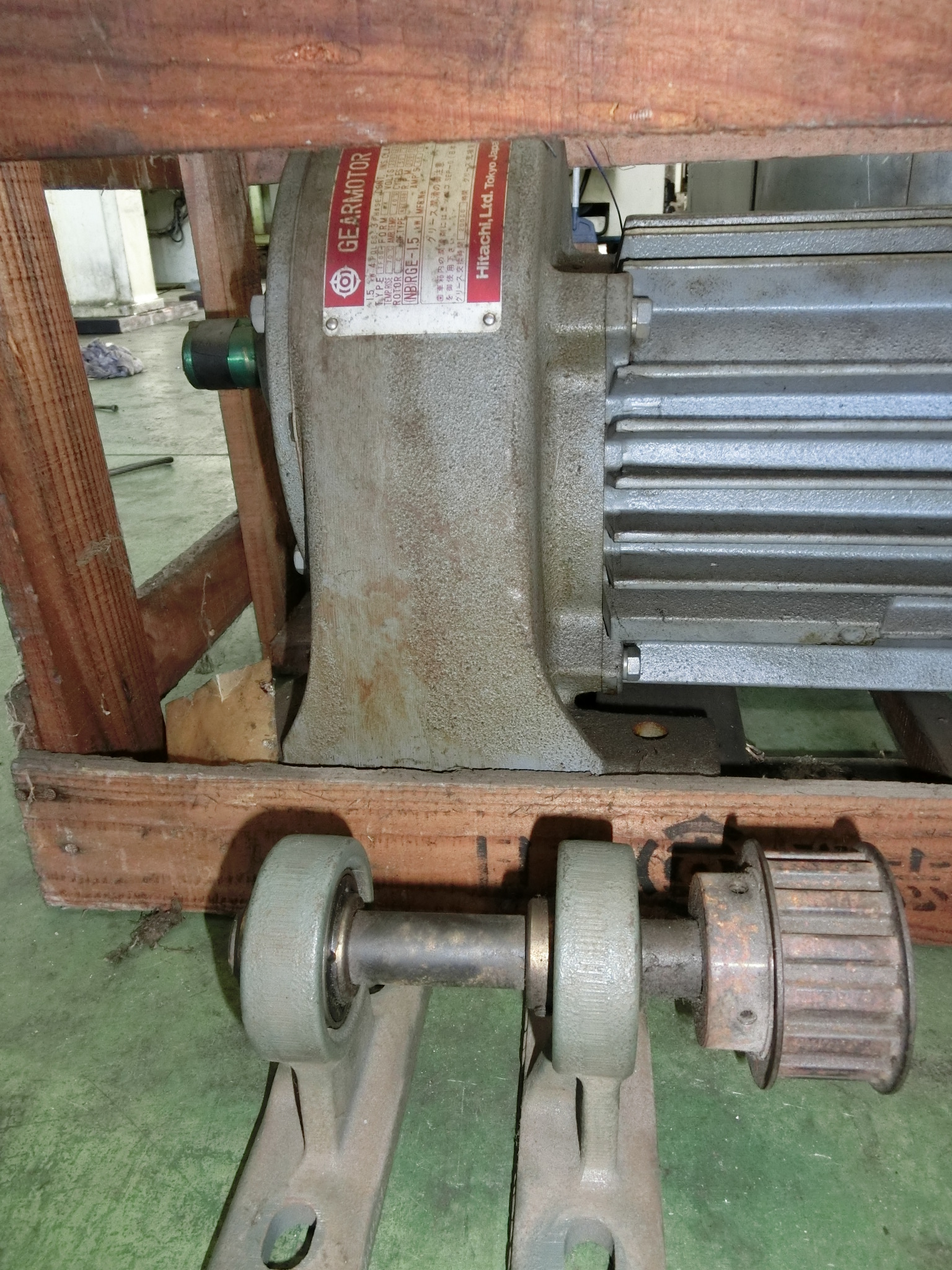 日立産機 1.5kwギアードモーター TF08