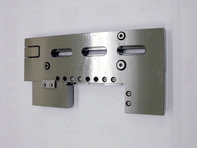 GIN ワイヤーカット用精密バイス WPV-320