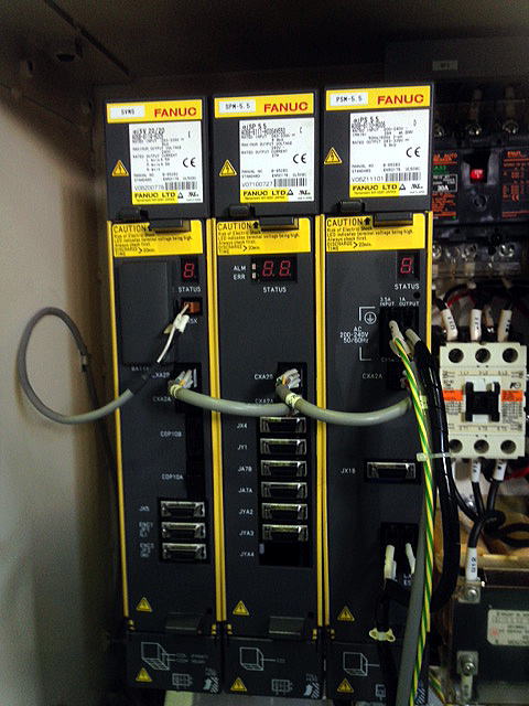 Fanuc サーボアンプ A06B-6111-H006#H550 B | マシンライフ