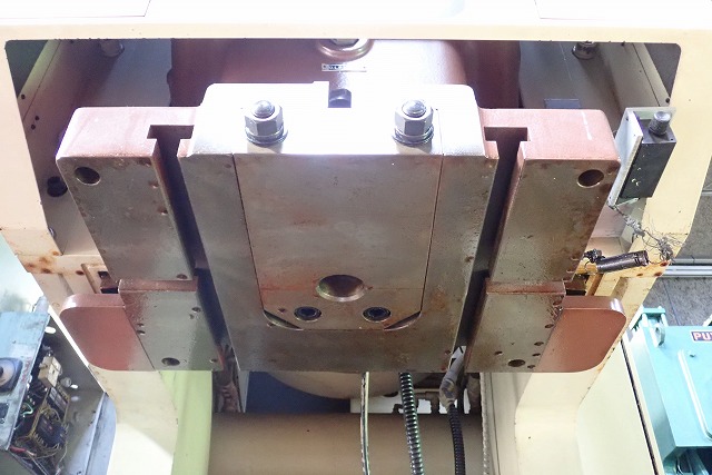 アマダ 60tプレス TP-60SIL