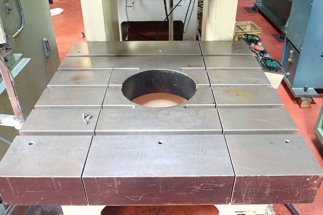 アマダ 60tプレス TP-60SIL