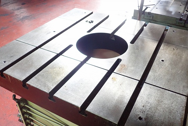 アマダ 60tプレス TP-60SIL