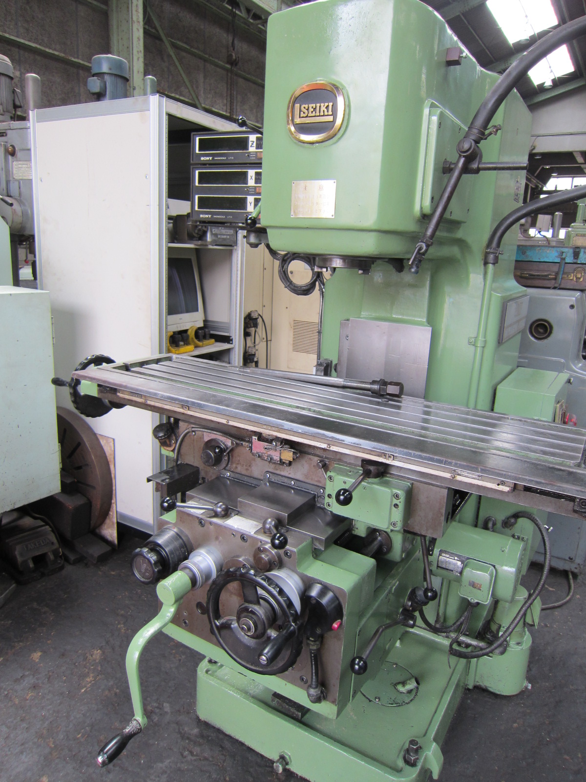 日立精機 平岡工業 立フライス 2MF-V | マシンライフ