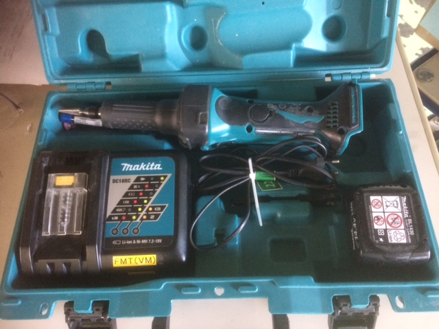 マキタ ハンドグラインダー(タイにて在庫） GD800DRF