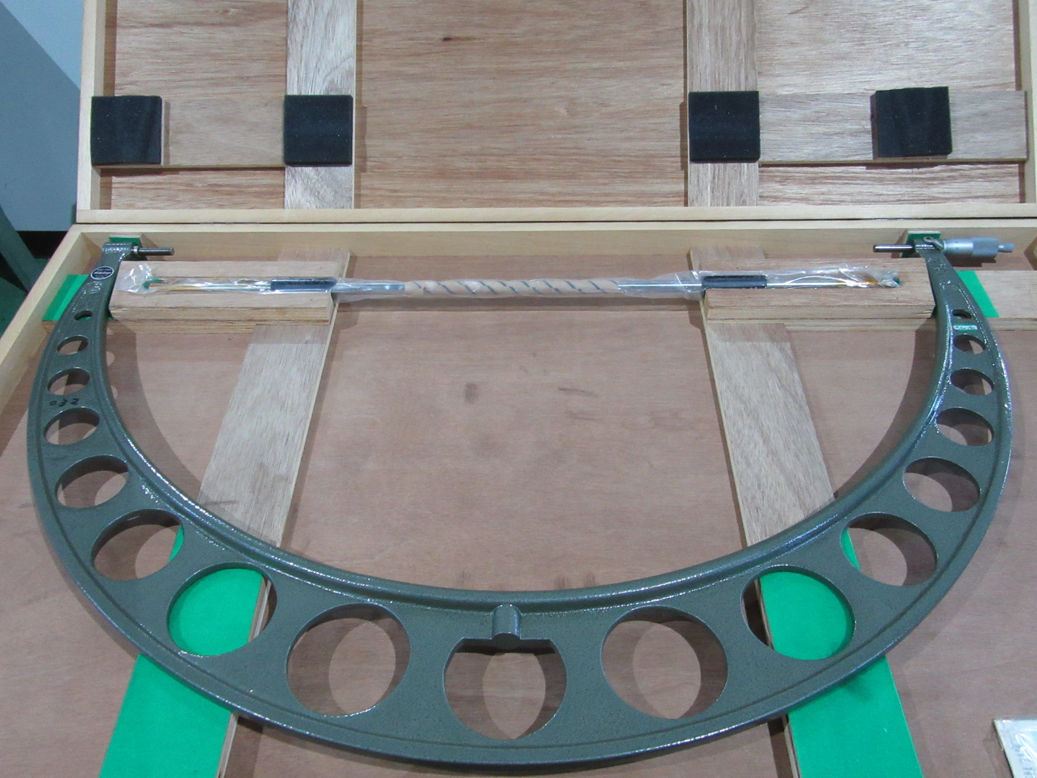 ミツトヨ 外側マイクロメータ NO.103-165