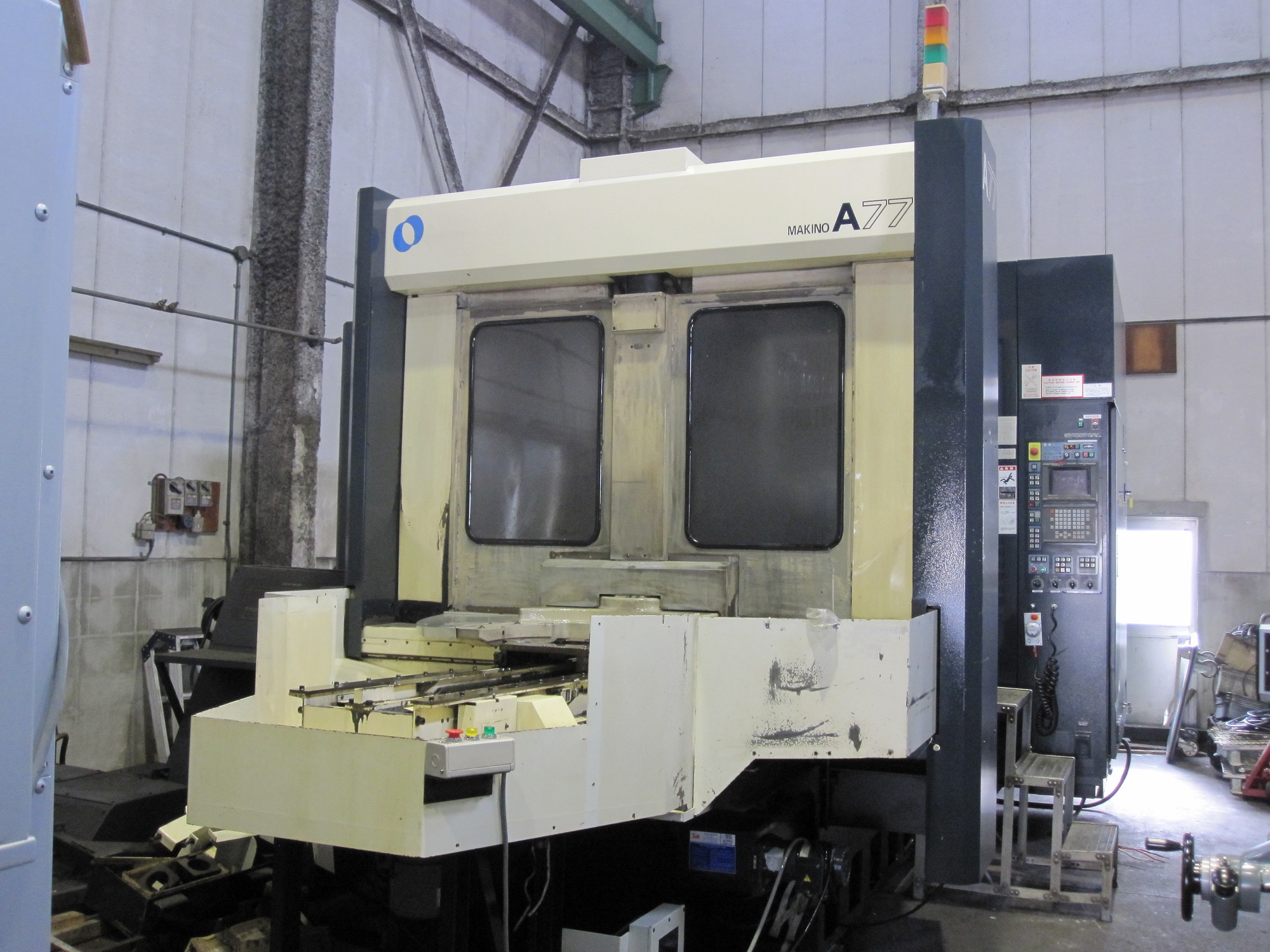 まきさん専用 楽天市場】在庫□マキタ 18V 350mm 充電式チェンソー MUC357DZ 新品