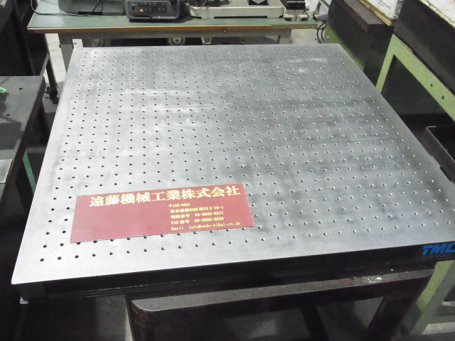 TMC オプティカルテーブル 750×750×50mm