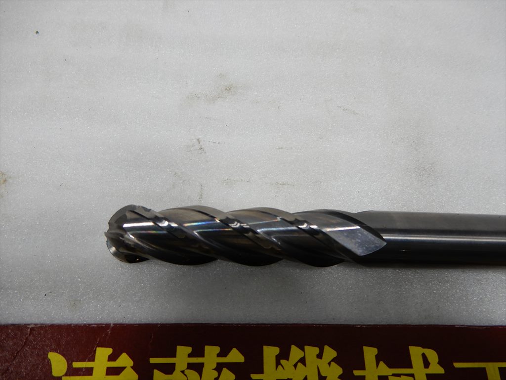 ユニオンツール 超硬ソリッドエンドミル 径16(R8、)刃長58mm200mmエアーホールなし