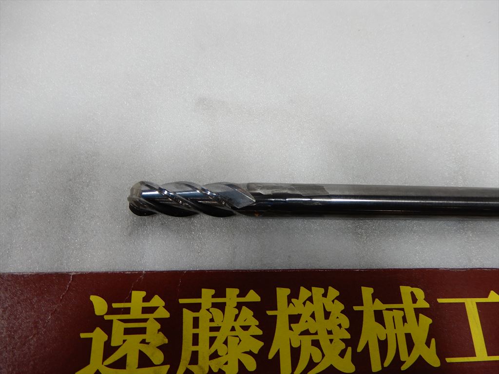 ユニオンツール 超硬ソリッドエンドミル 超硬ソリッドエンドミル径11mm(R5,5)刃長30mm180mmエアーホールなし