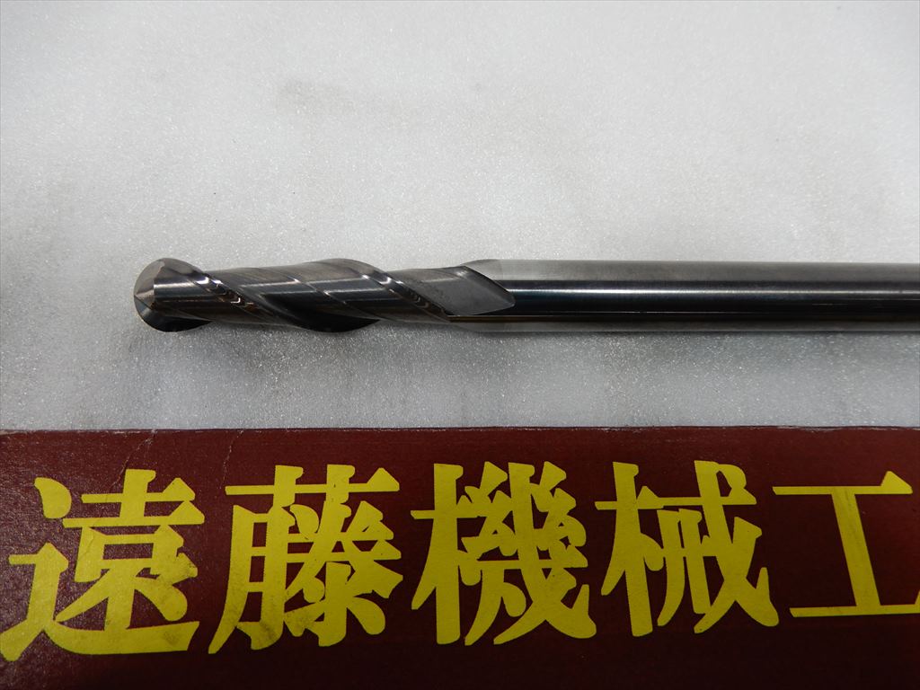 ユニオンツール 超硬ソリッドエンドミル 超硬ソリッドエンドミル径11mm(R5,5)刃長45mm長さ195mmエアーホールなし