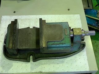 UNIQUE マシンバイス 170