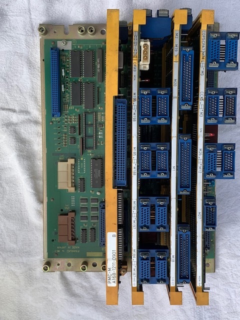 Fanuc PMC-M CNCコントローラー A16B-1211-0901