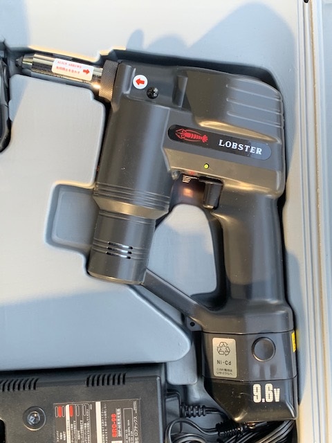 ロブスター コードレス リベッター BR-100M(新古品)