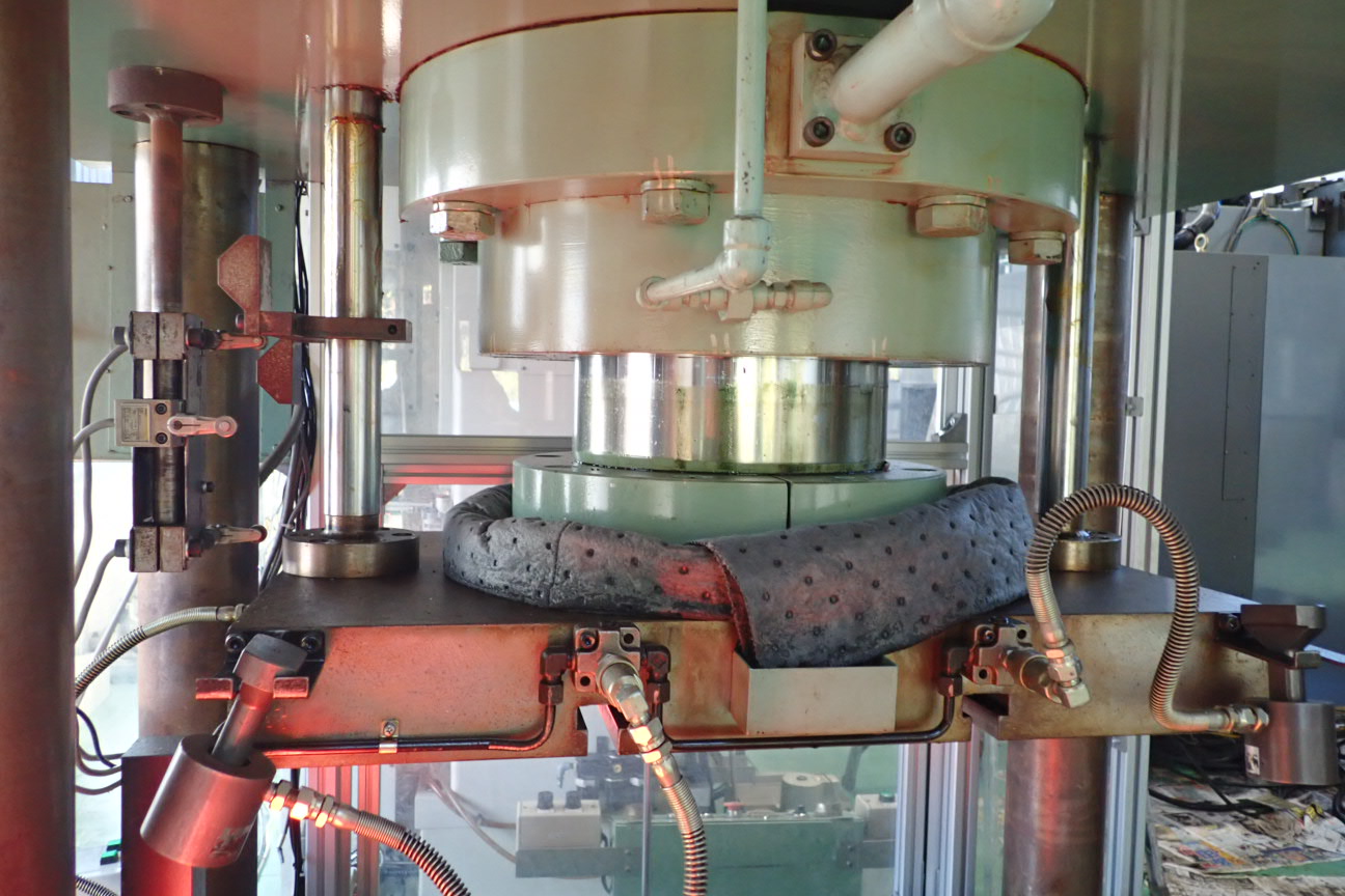 天立工業 油圧プレス