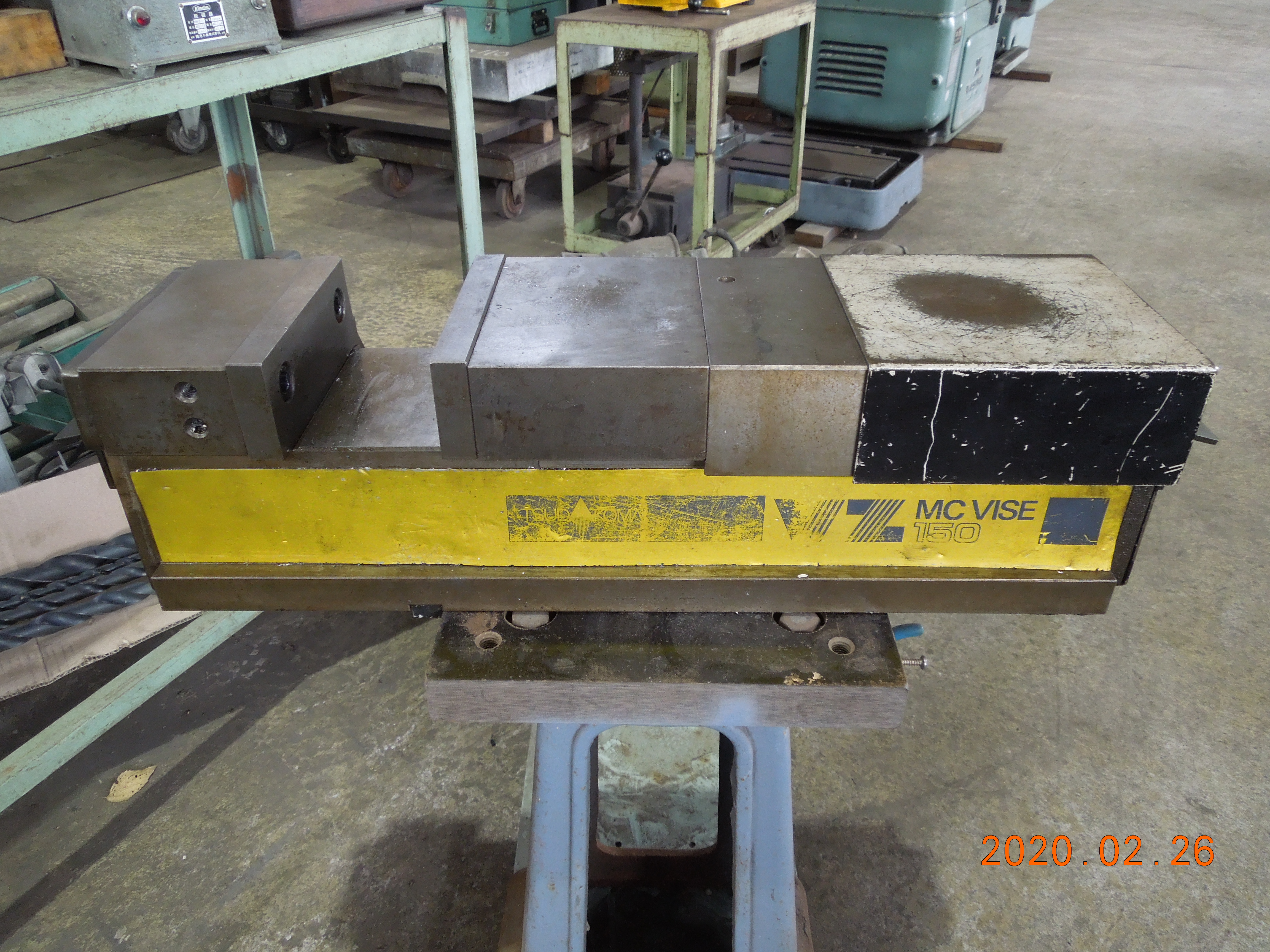 ツダコマ 油圧バイス VZ150