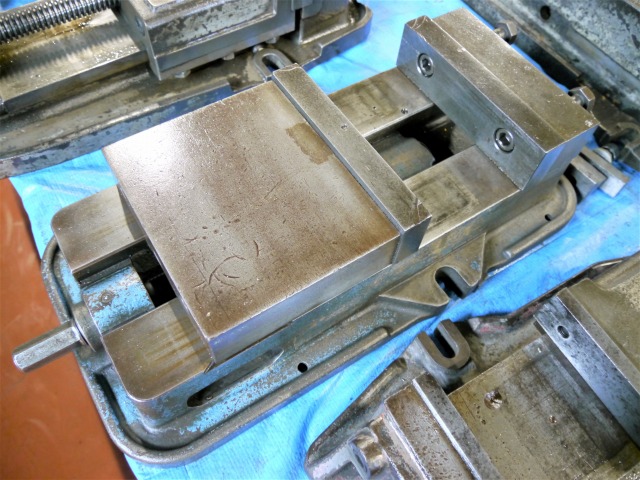 ナベヤ マシンバイス φ210