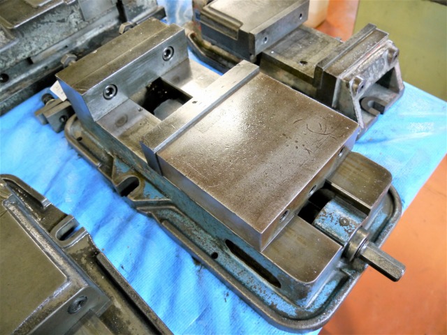 ナベヤ マシンバイス φ210