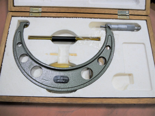 ミツトヨ マイクロメーター OM-200