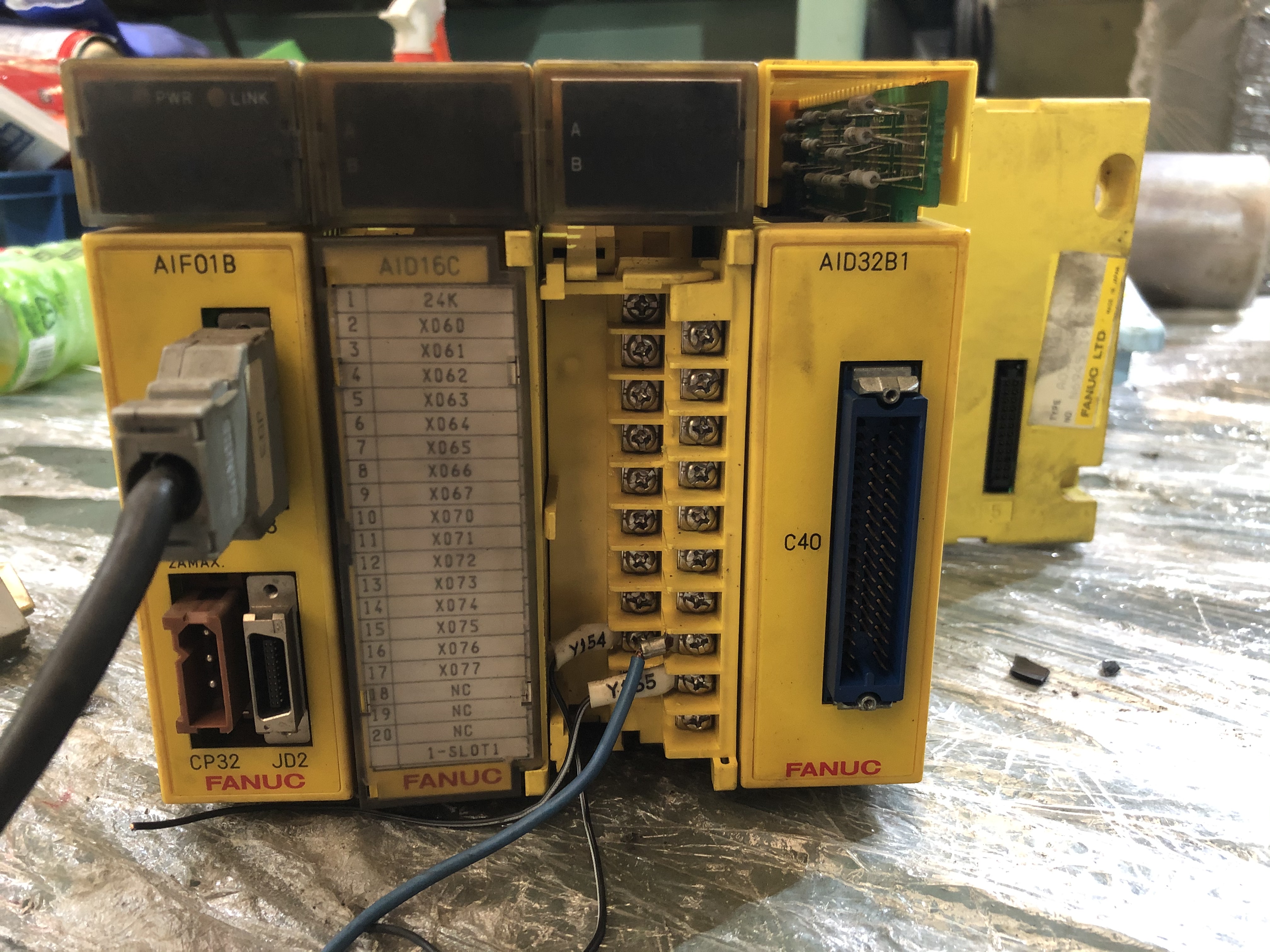 FANUC スピンドルアンプモジュール A06B-6102-H211 FANUC スピンドルアンプモジュール A06B-6102-H211 - メルカリ