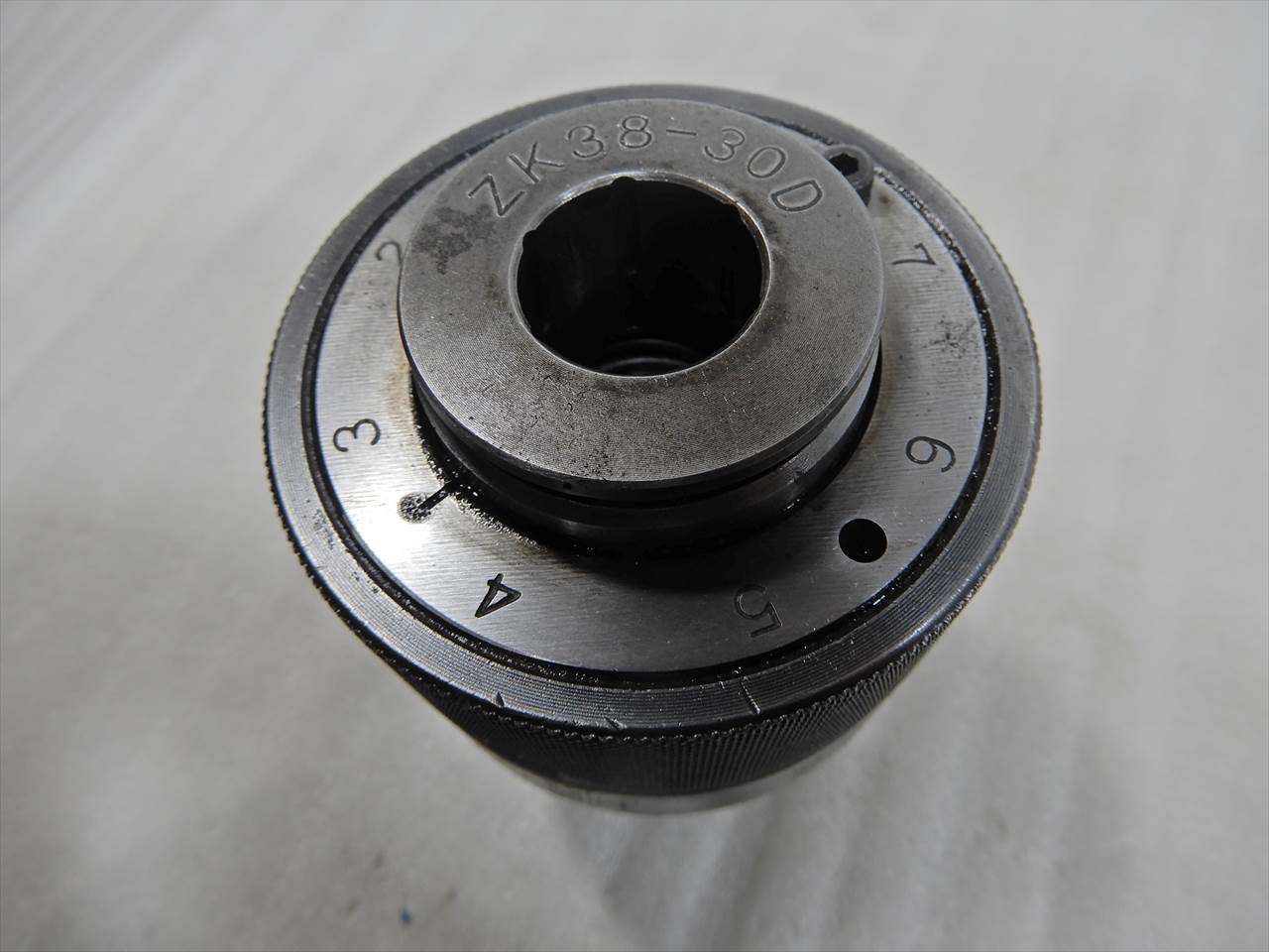 日研 タップコレット ZK38-30D