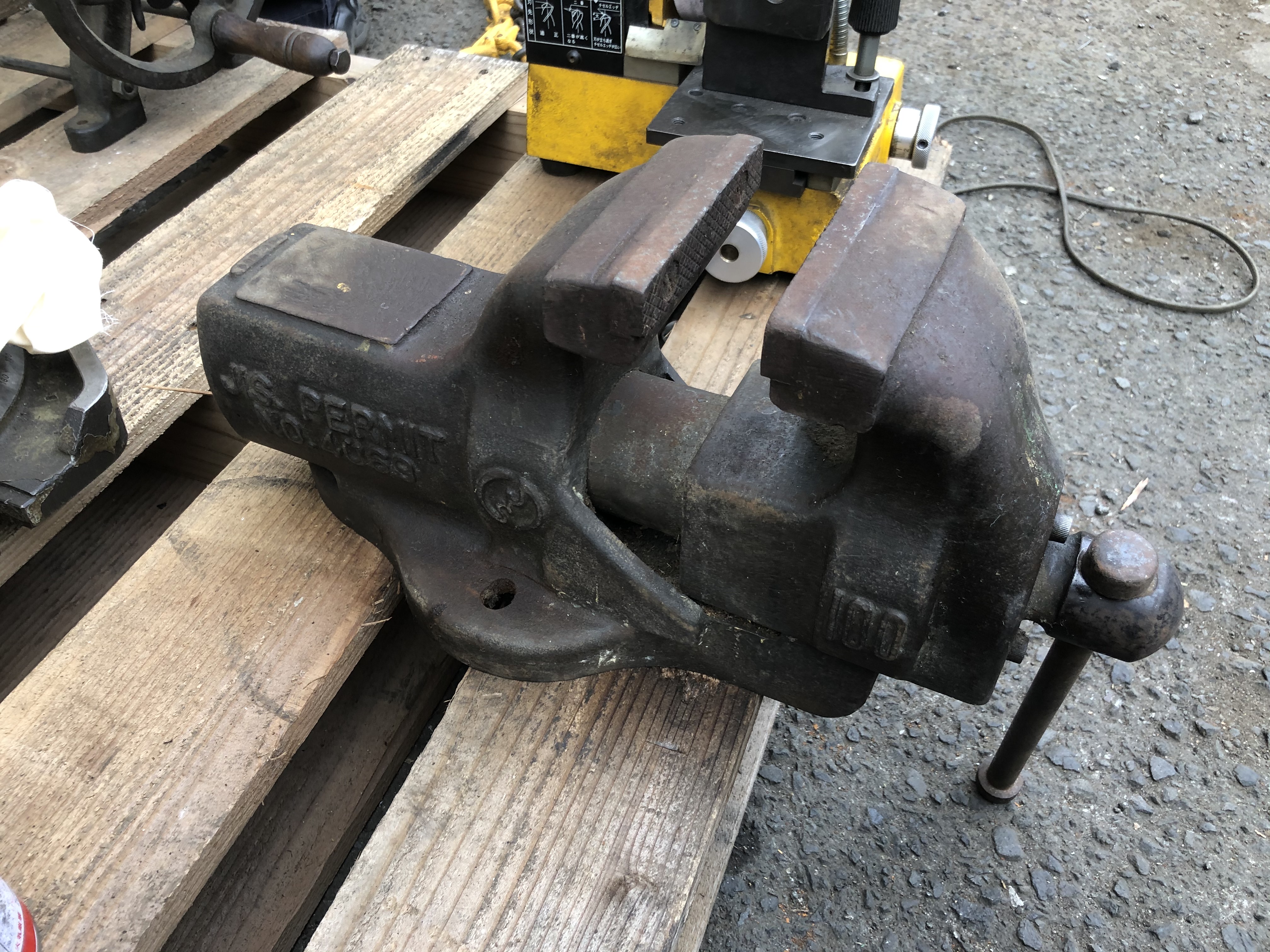 Trade CMC mark バイス JIS.PERMIT NO.4069