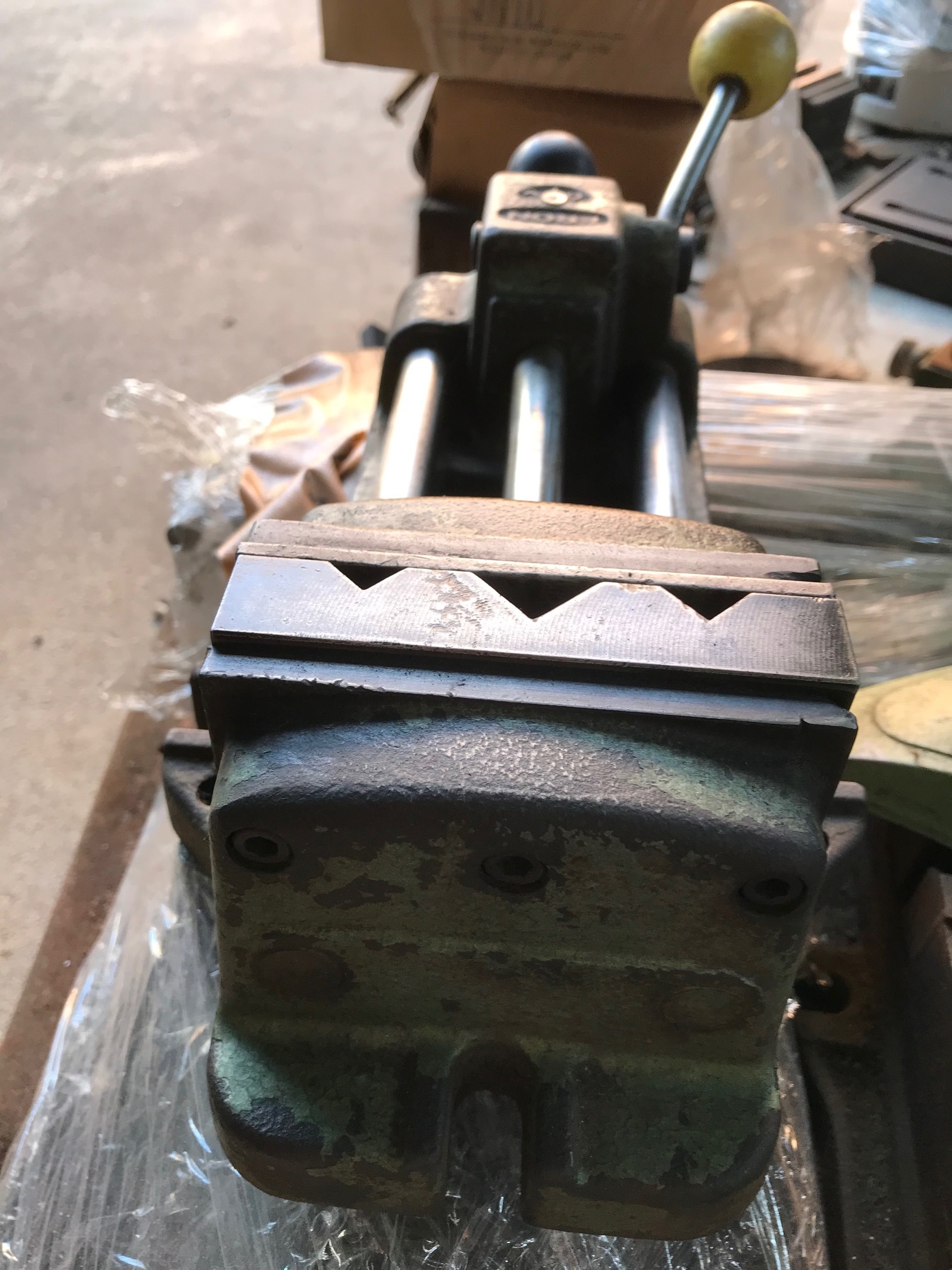 ボール盤用バイス