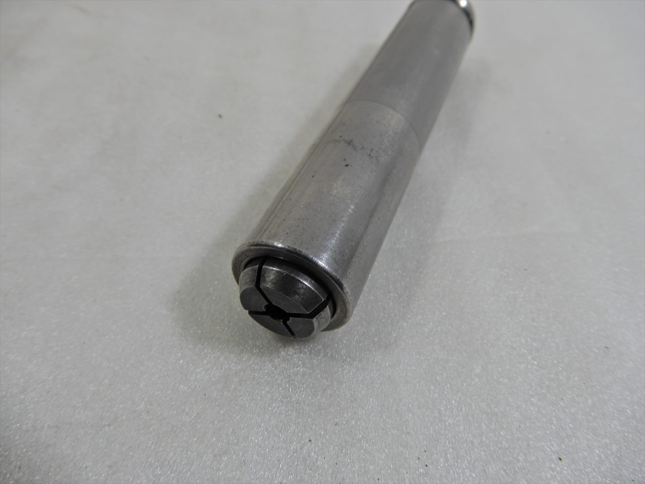 日研 ストレートコレットホルダー K20-MMC8-100(寸法から推測)