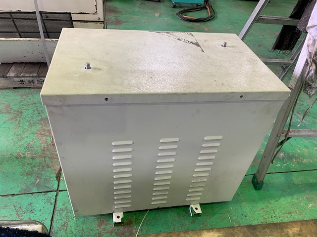 ISMET トランス 200V➡400V DAWNーG　12,0　（TP-E-415）