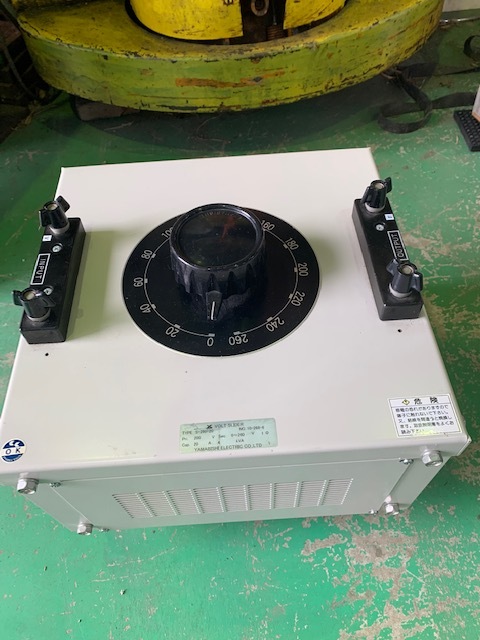 山菱電機 電圧調整器（ボルトスライダー） S-260-20 | マシンライフ