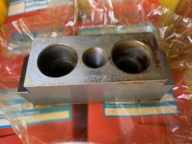 AMF（ドイツ製） クランピング治具　（新古品） 6363-16-027