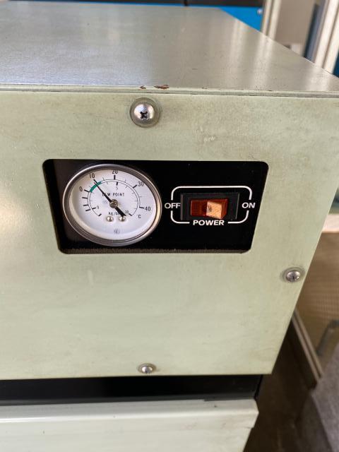 日立 0.75kWエアーコンプレッサー POD-0.75PB