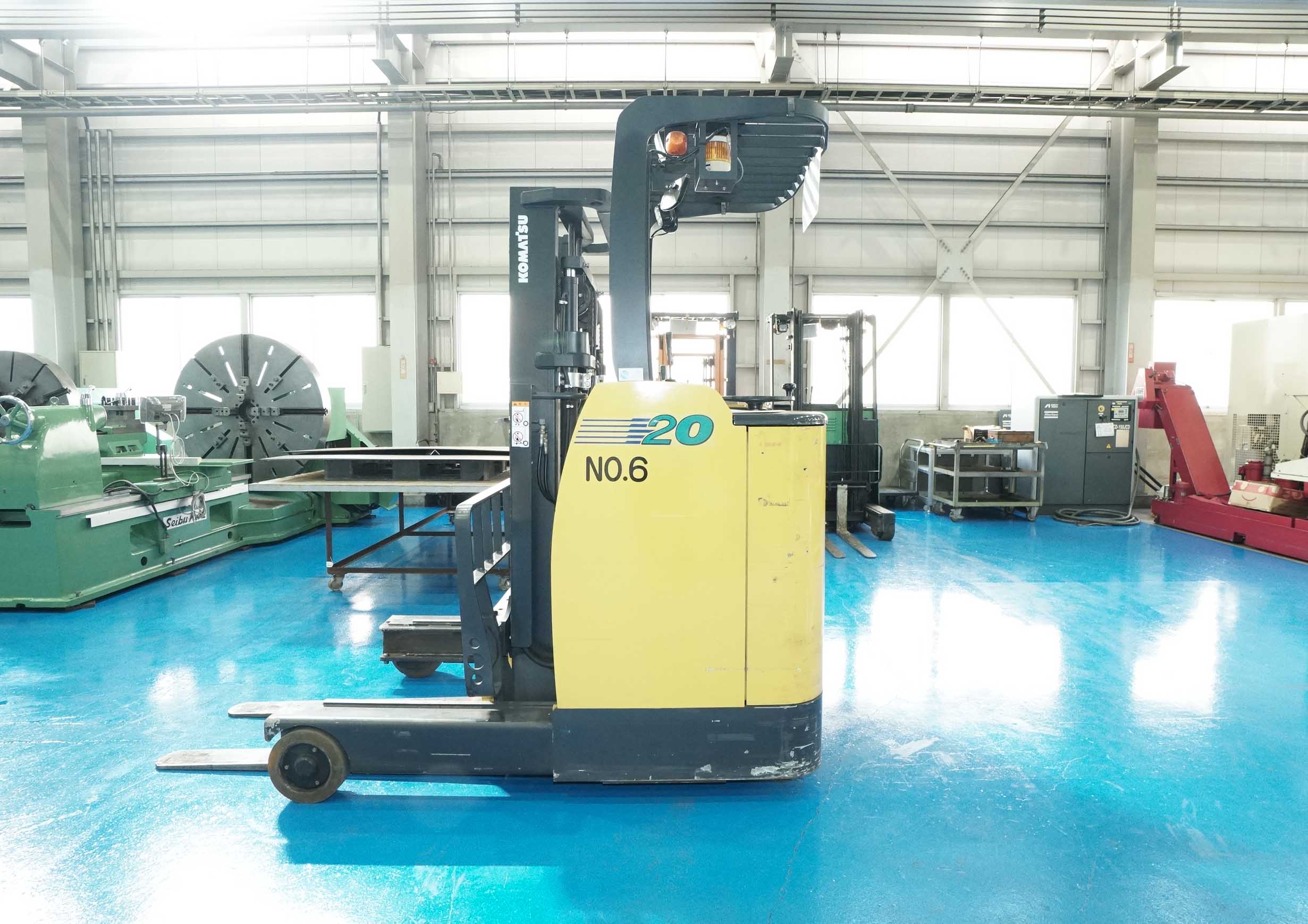 コマツ リーチフォークリフト FB20RN-4