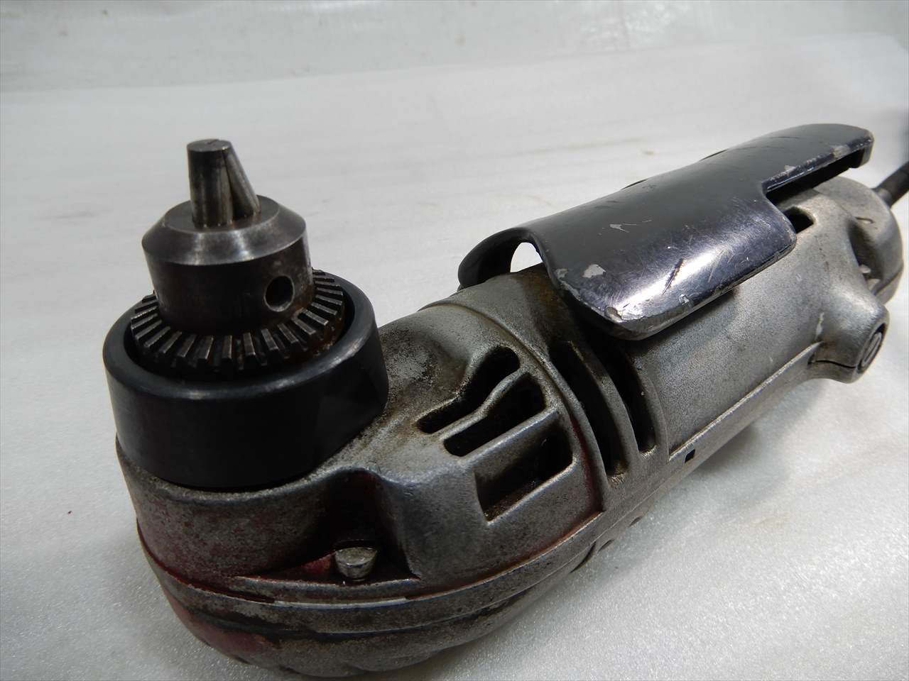 Black&Decker コーナードリル 100V　CAP:0-1/4