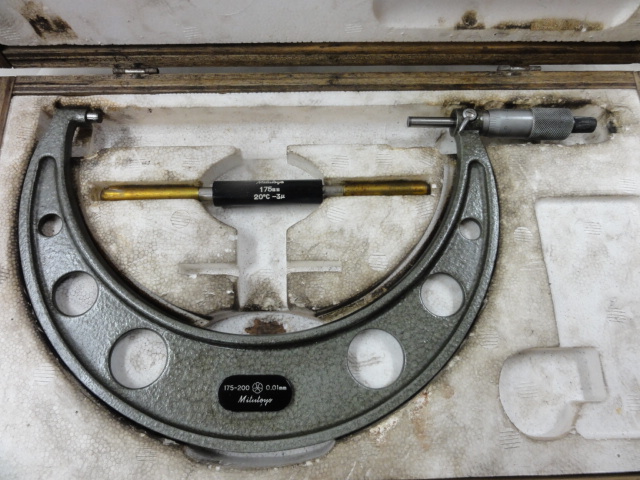 MITUTOYO｜ミツトヨ 外側マイクロメーター OM-200